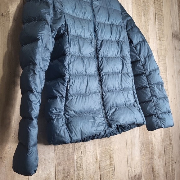 Uniqlo Ultra Light Down Blue Puffer Jacket. Size XXS - Picture 2 of 9